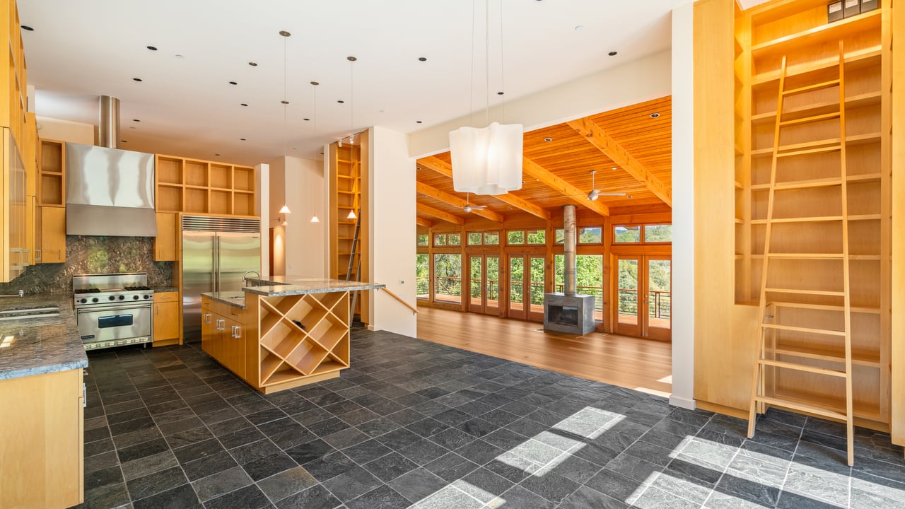 Leslie Creek Retreat