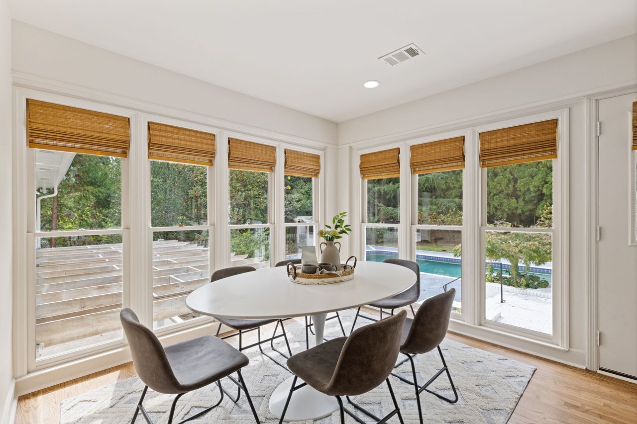 5650 Eden Roc Ln