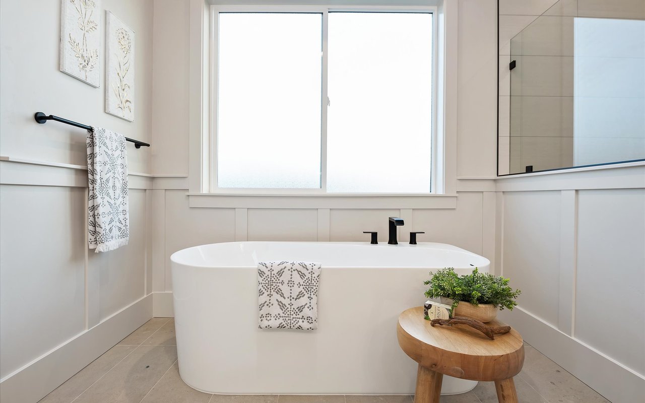 Modern Craftsman on One-Third of an Acre in Star, Idaho