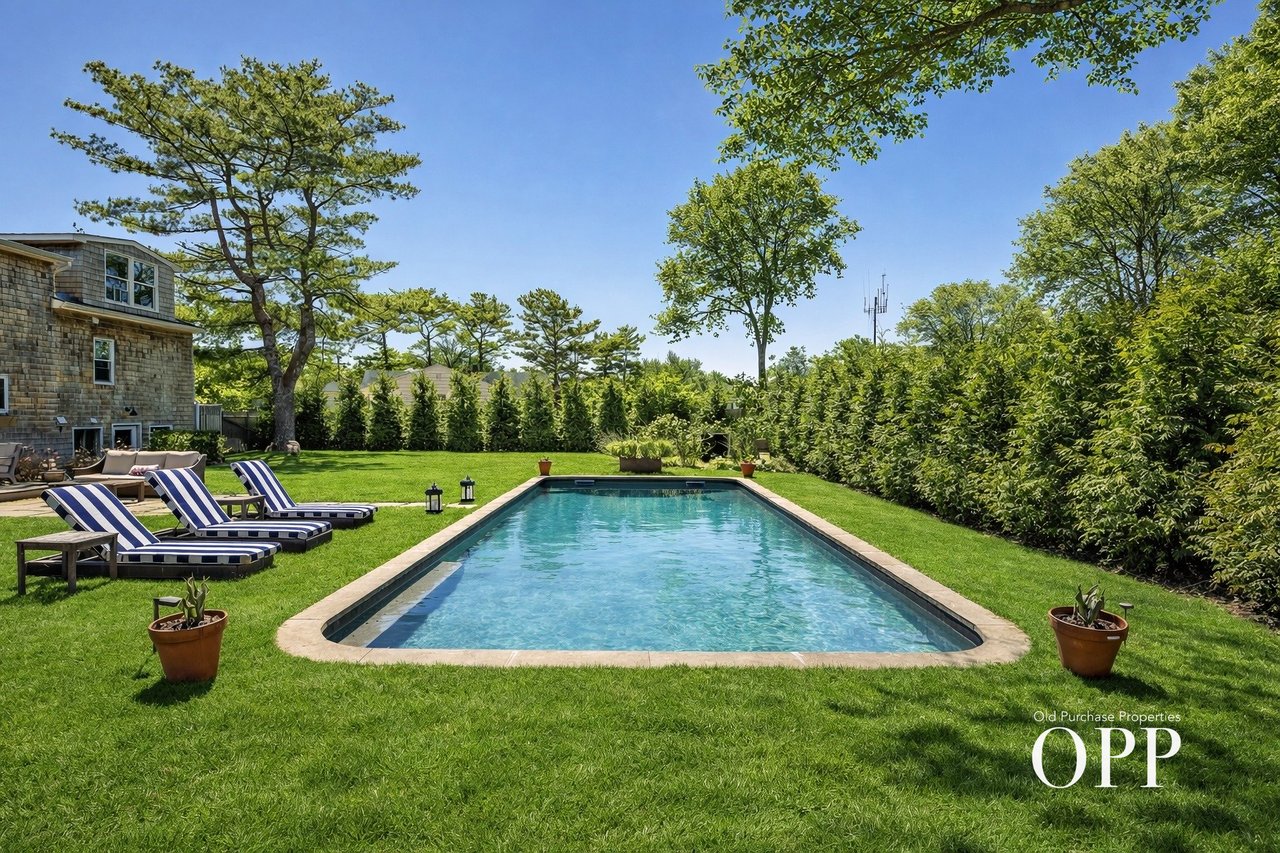 A Turnkey Mid-Century, Effortlessly Located in Bellport Village