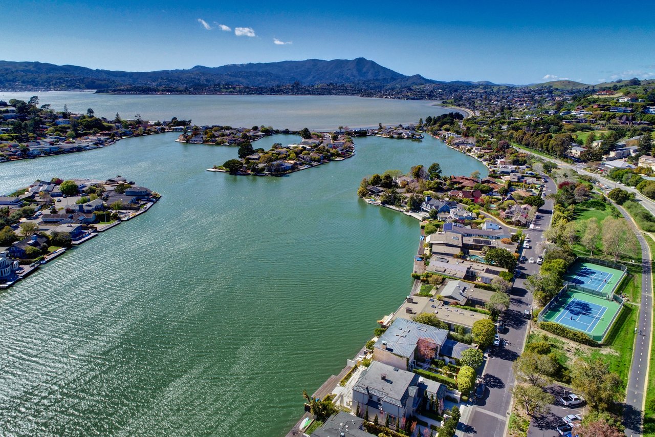 Unparalleled Design on the Belvedere Lagoon