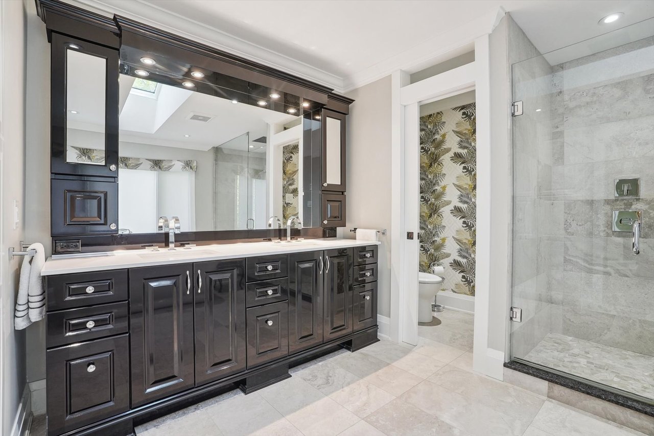 1662 Roundleaf Court