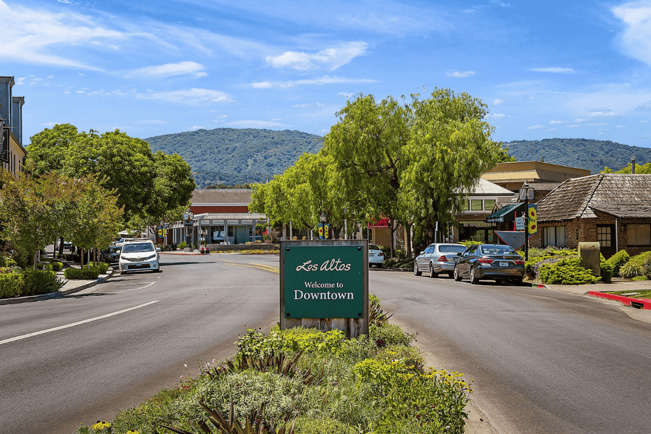 Los Altos Neighborhoods