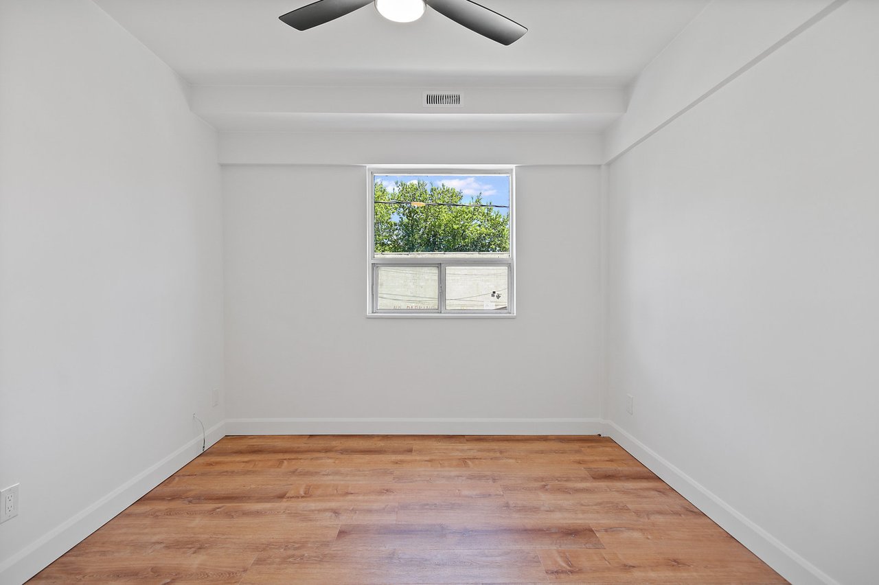 1328 Gerrard Street E Unit: 203