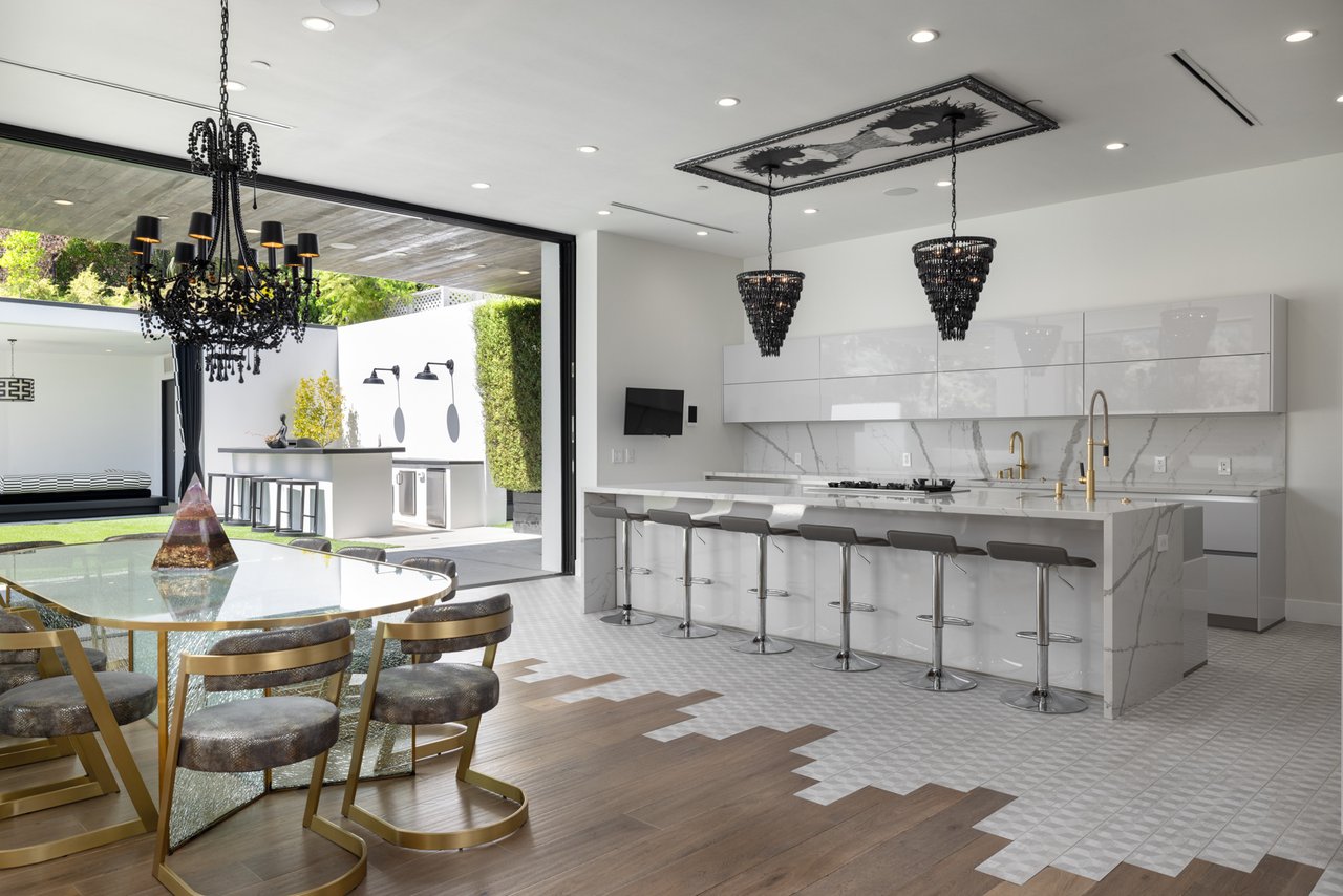 1619 San Ysidro Dr, Beverly Hills