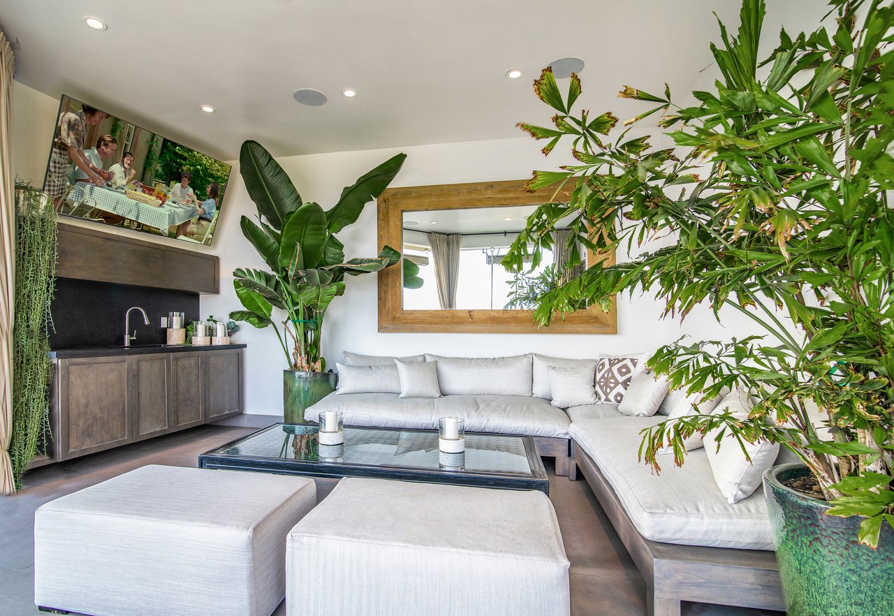 8572 Hillside Ave, Sunset Strip