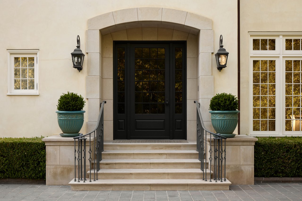 10301 Strathmore Dr, Holmby Hills