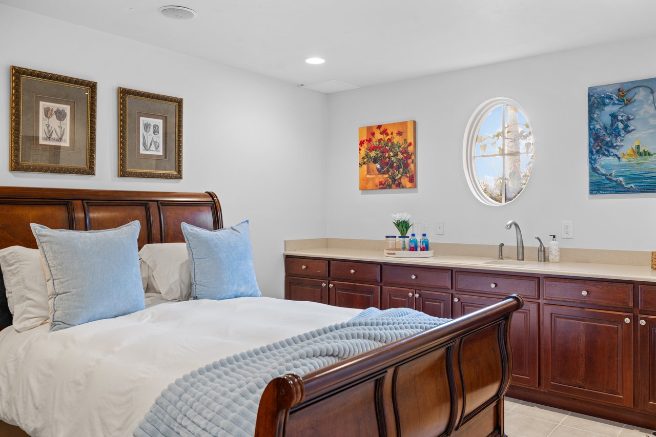 16475 Captiva Dr
