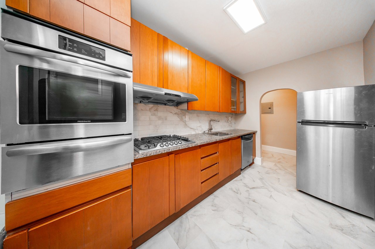 23-42 Crescent Street