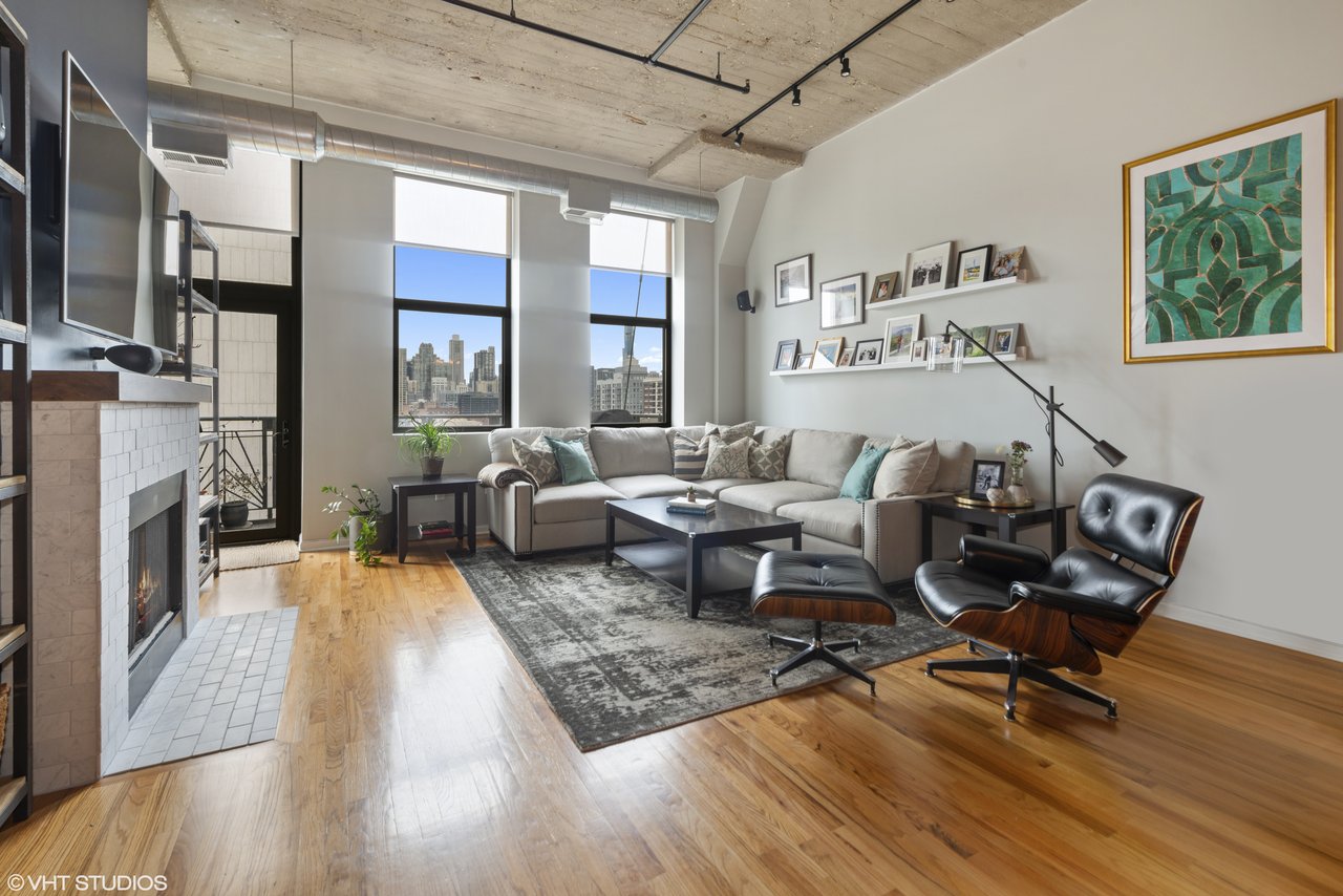  758 N Larrabee St Unit 821