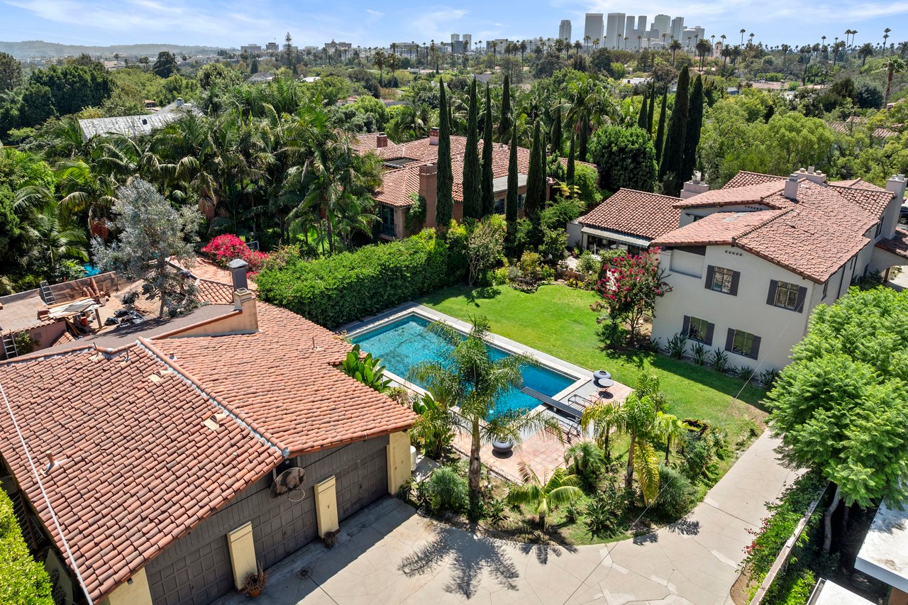 706 N Maple Dr, Beverly Hills