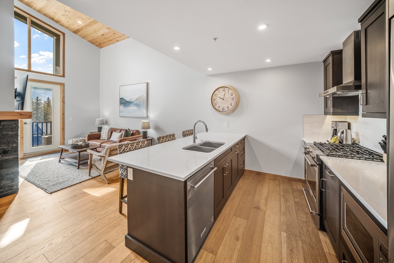Top-Floor Spring Creek Retreat | Income-Generating Tourist Home in Timberstone Lodge