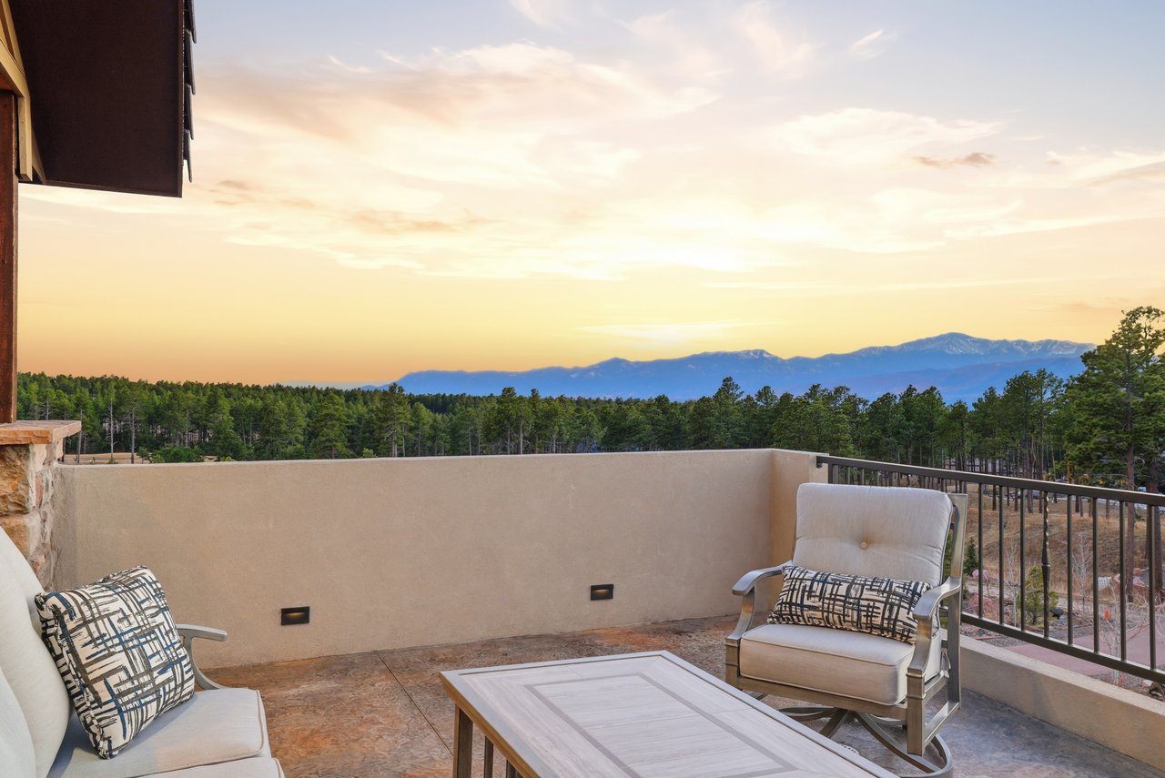 Colorado Springs Luxury Neighborhood Views 