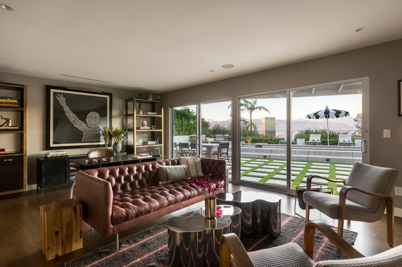 10965 Wrightwood Ln, Studio City 