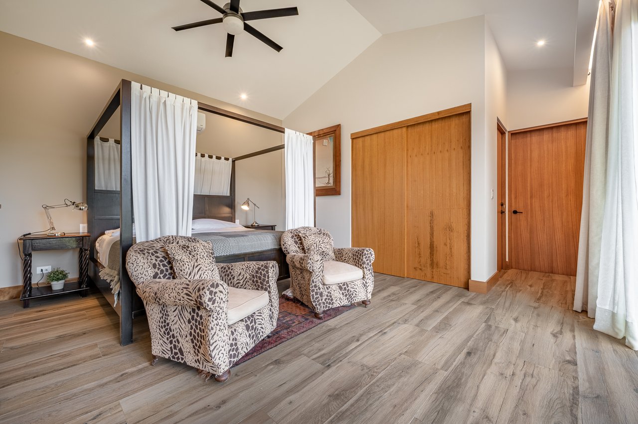 Casa Canto del Agua | Luxury 7-Bedroom Villa with Two Guest Apartments in Hacienda Pinilla’s Reserva de Golf