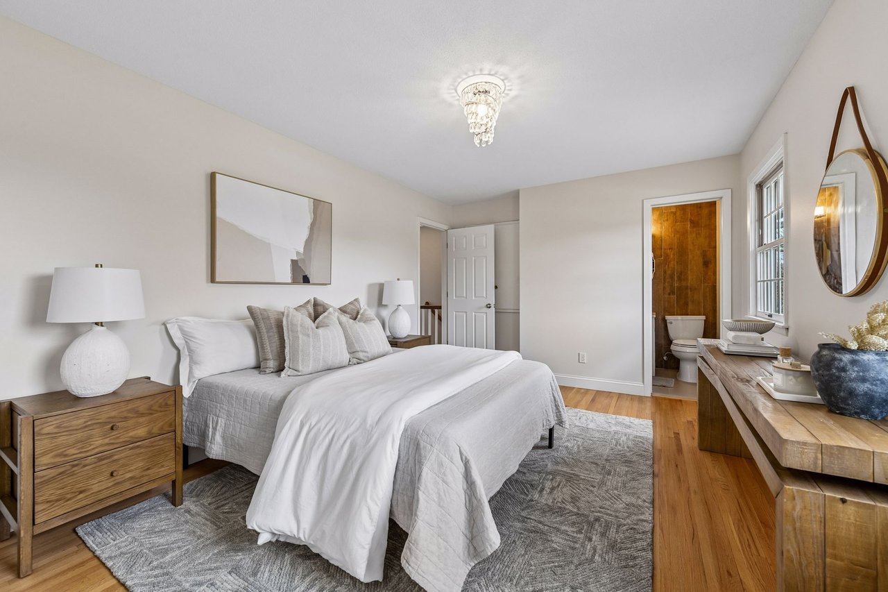 5932 Tamarac Ave, Edina