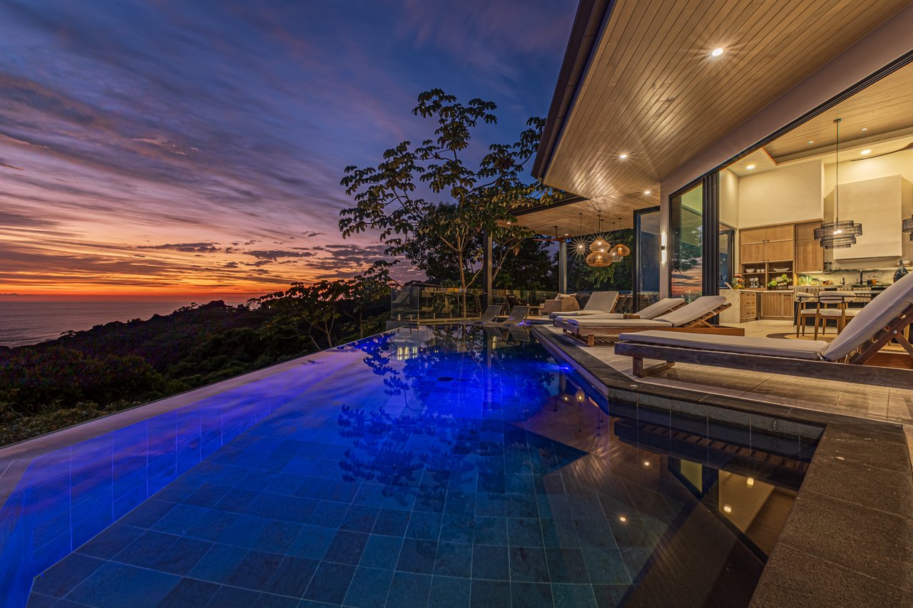 Luxury Estate in Escaleras - Incredible Ocean Views 5.5 Acres