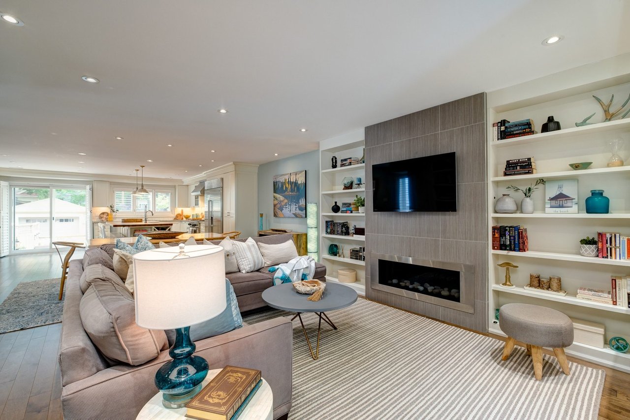45 Spruce Hill Rd