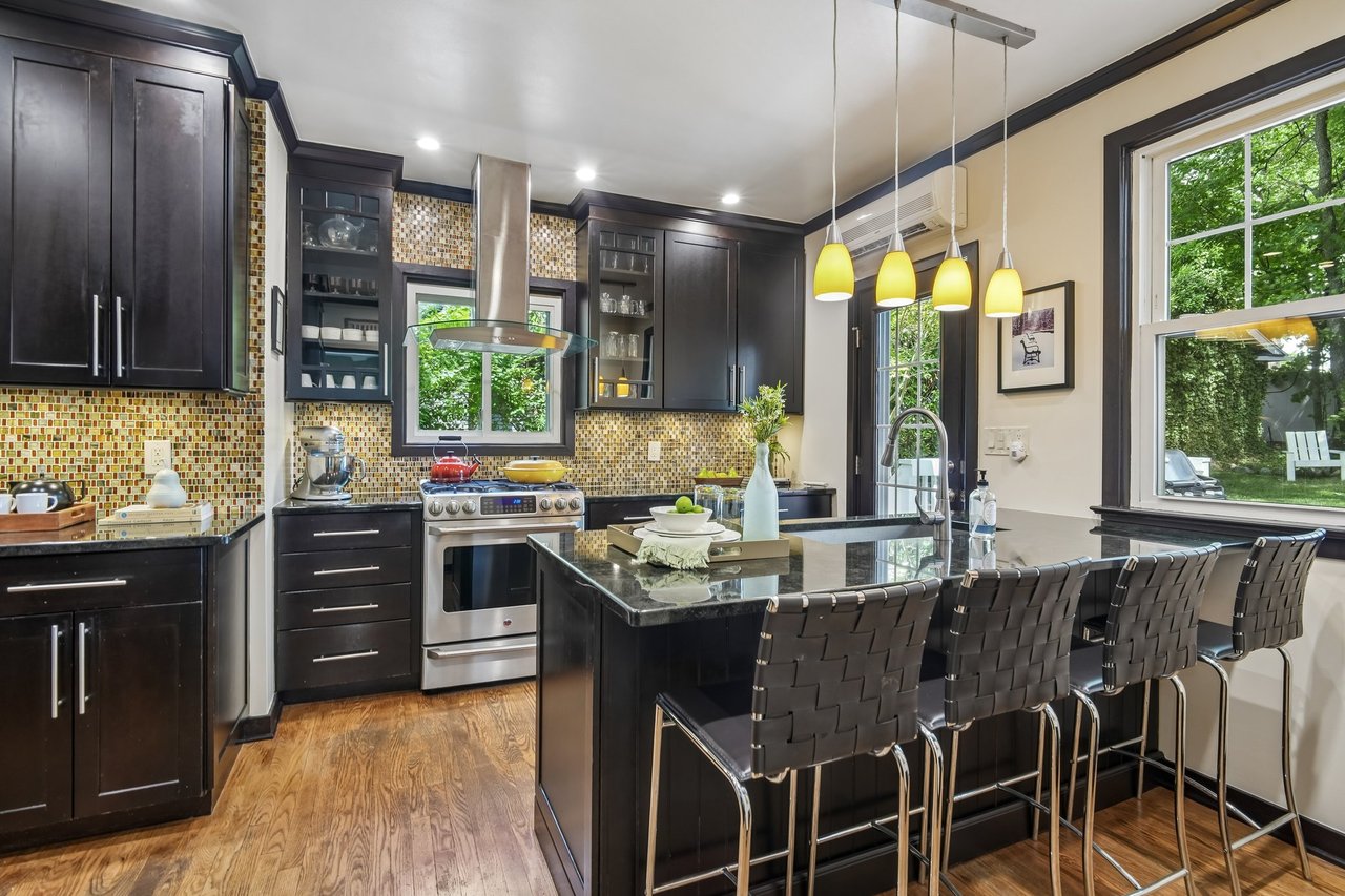 2 Kendall Avenue