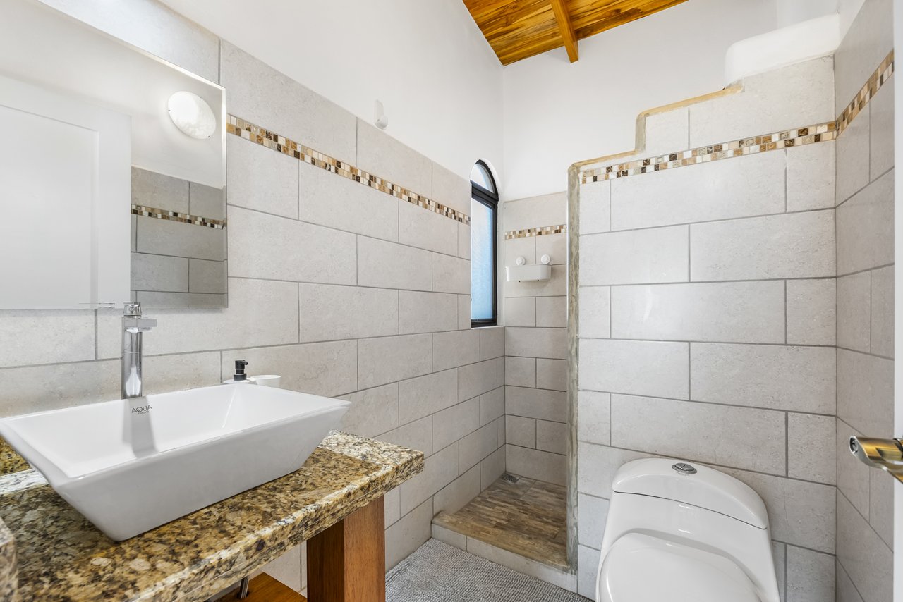 Eleri #17 | Tropical 3-Bedroom, 3-Bath Condo Just Steps from Tamarindo Beach