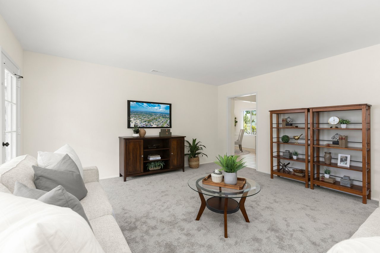2842 Silva St, Lakewood