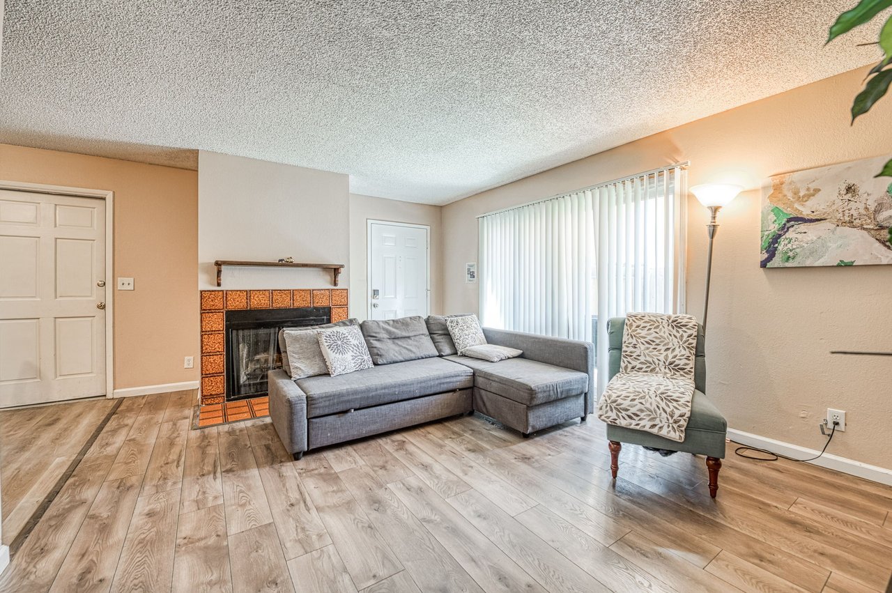 2247 W Dakota Avenue #116, Fresno