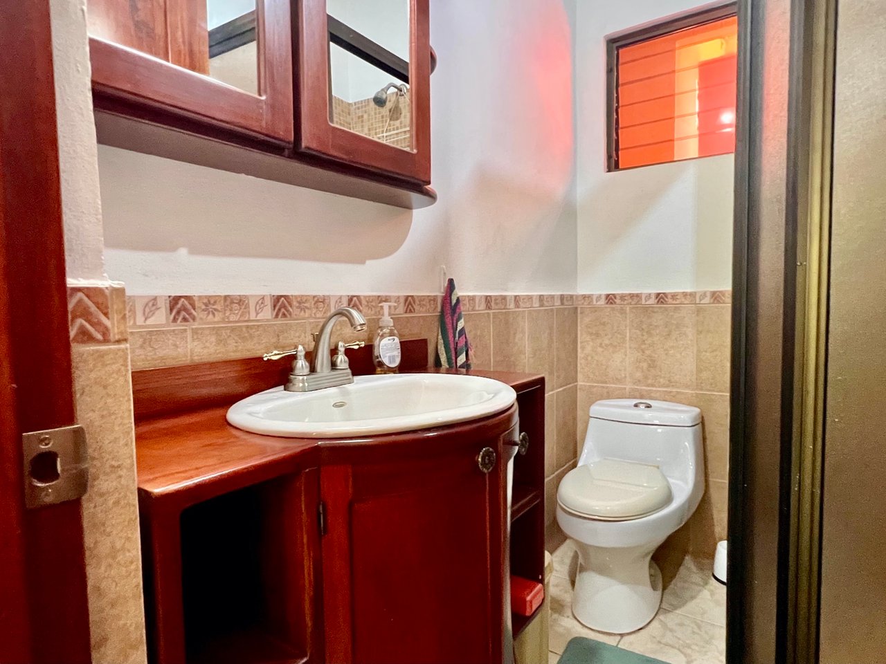 Peaceful 2-Bedroom Home in a Lush Garden in Ojochal