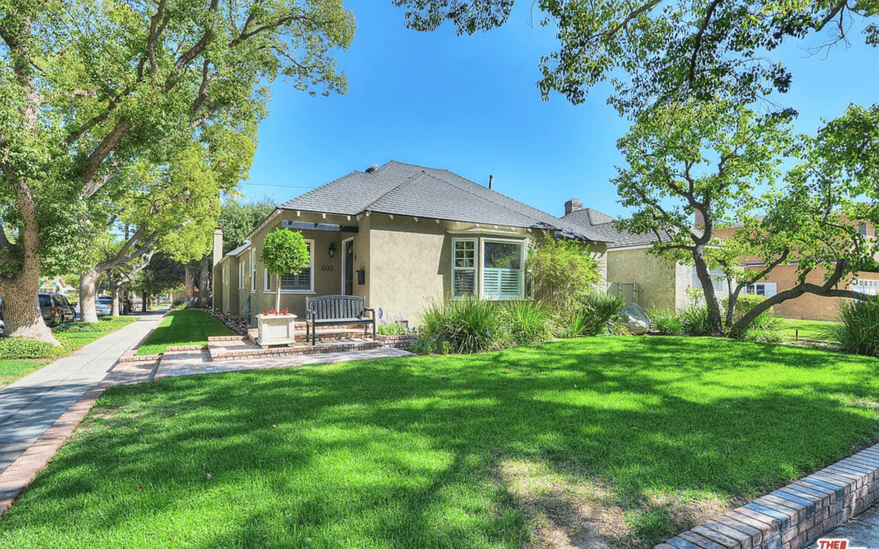 600 S Reese Pl