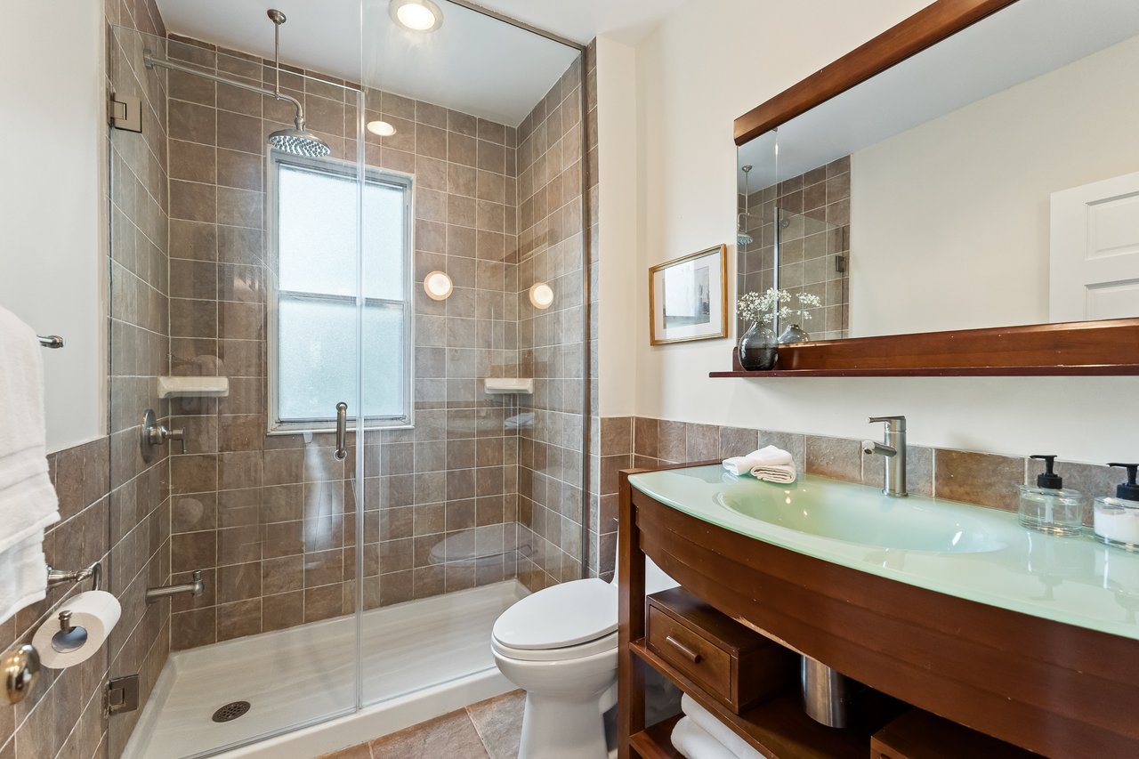 227 Waverley Rd