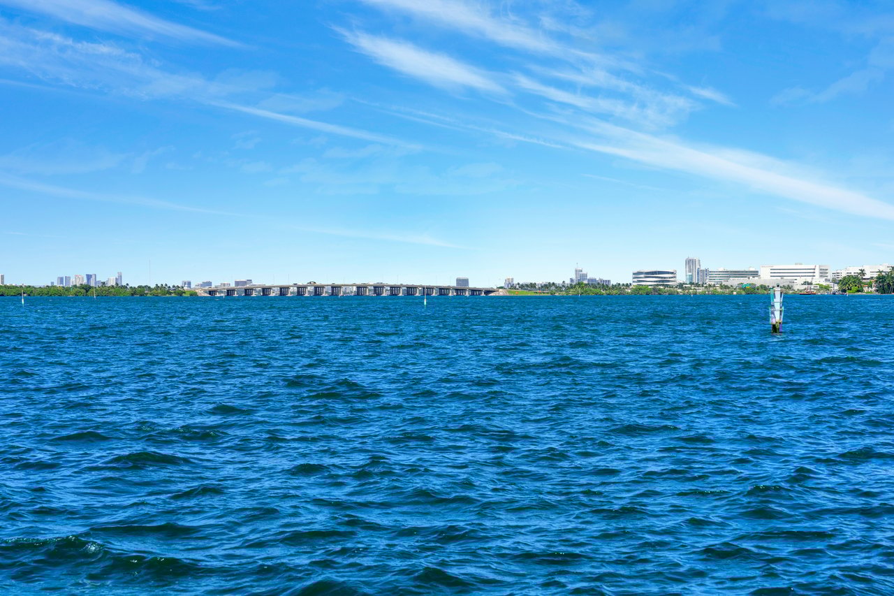 444 W Rivo Alto Drive