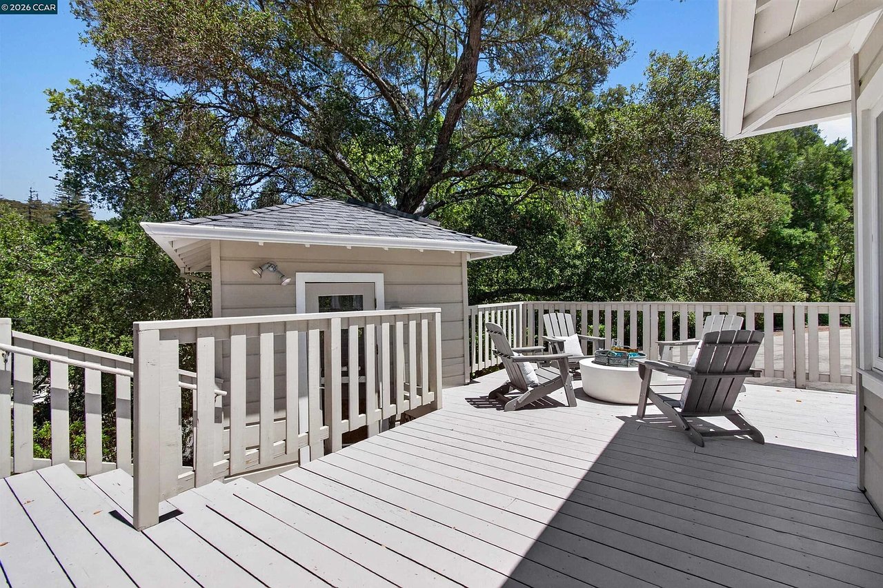 1 Greenwood Ct