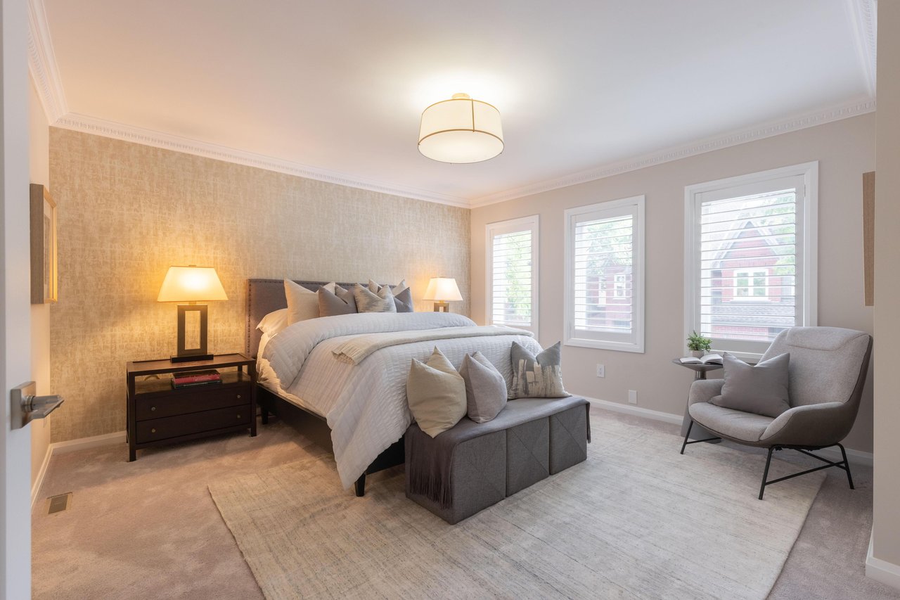 1064 Queen Street W 32A