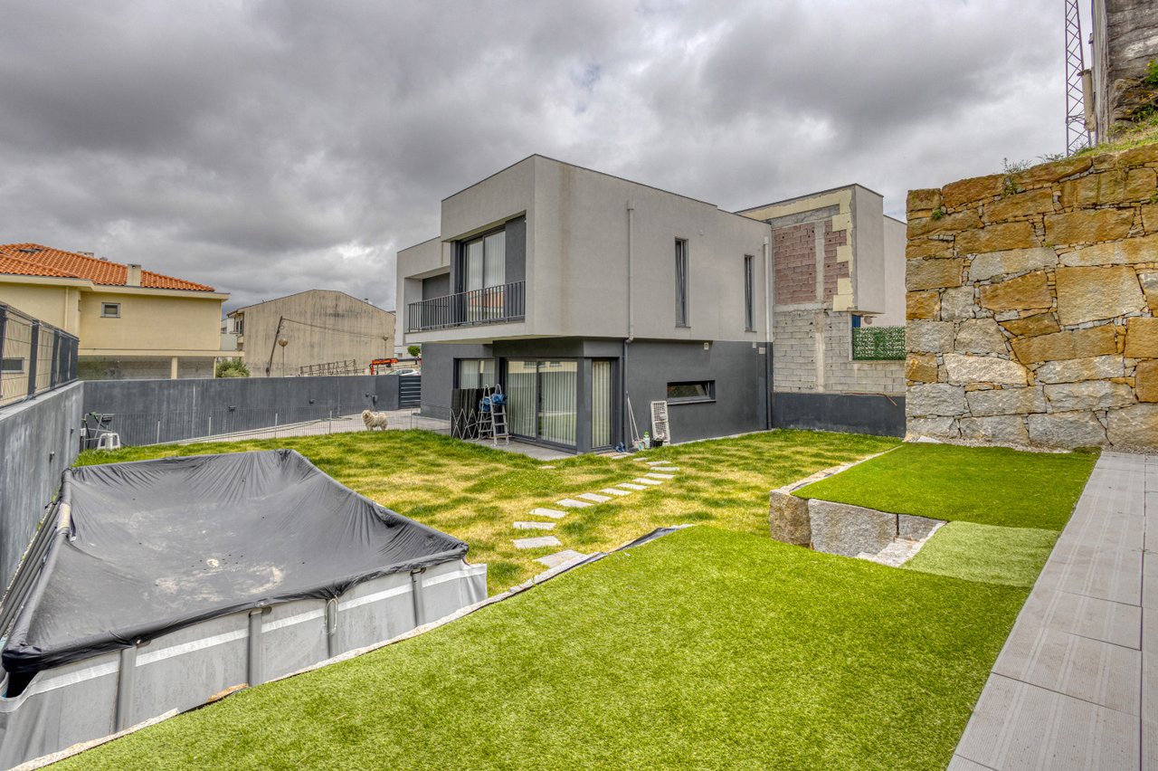 3-Bedroom House with Garden in Matosinhos
