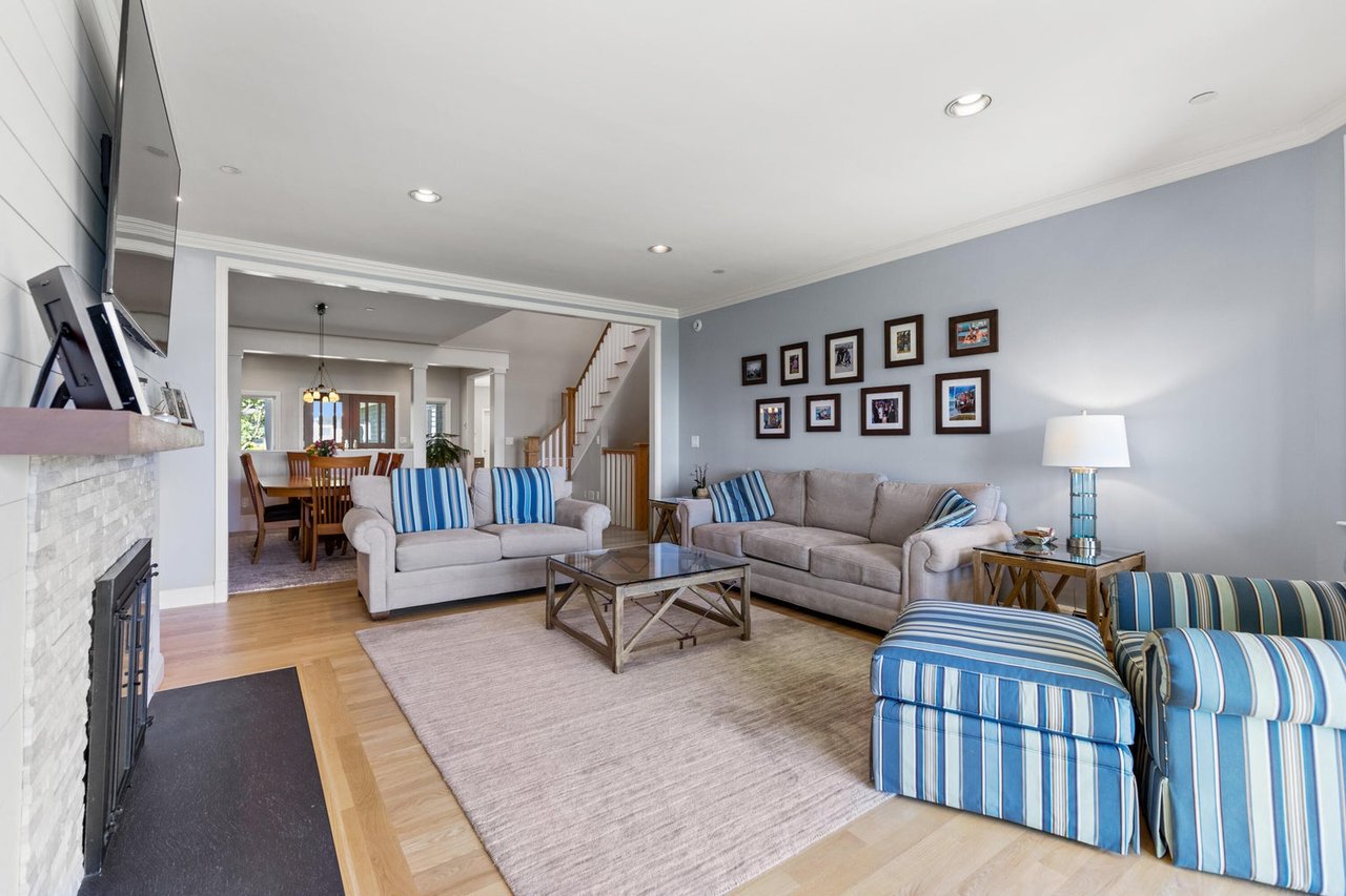 16 Atlantic Drive, Unit #: 16
