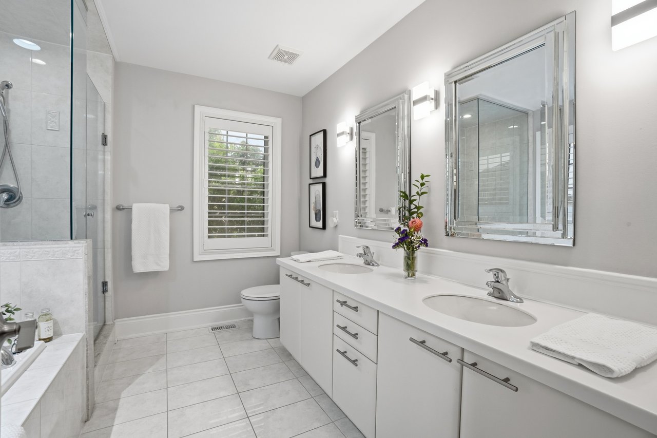 2 Glengordon Cres, Markham Ontario