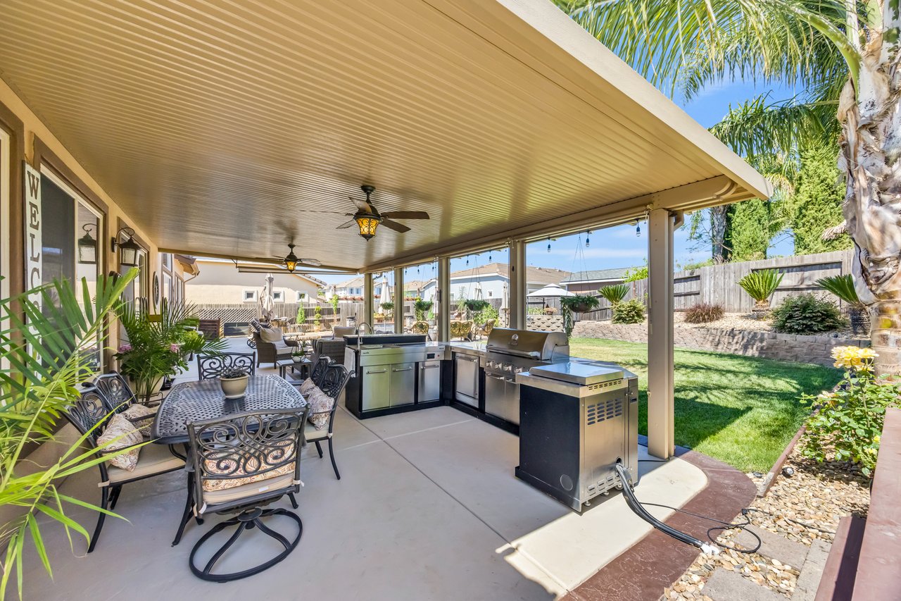 4040 Borderlands Dr