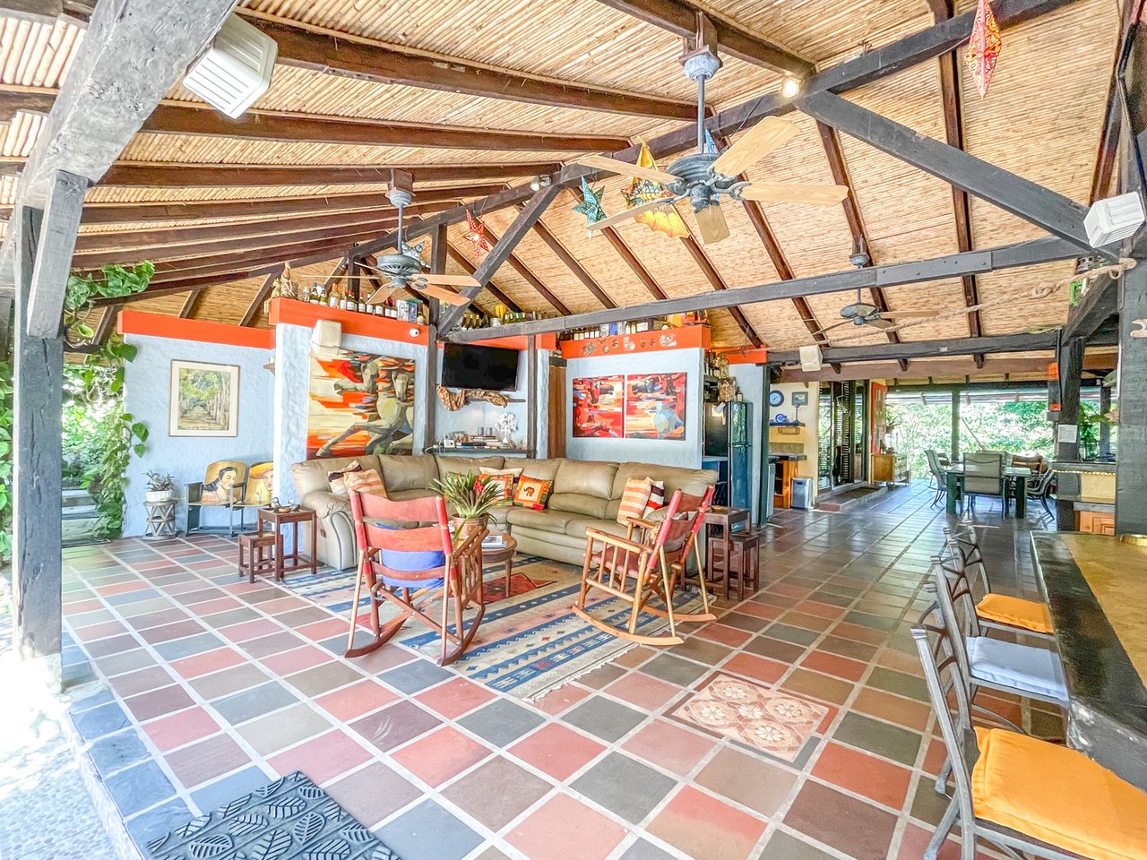 Fully Furnished Luxury Home