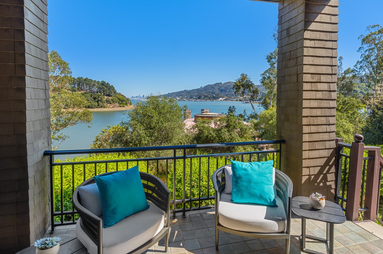 62 De Silva Island Drive Mill Valley