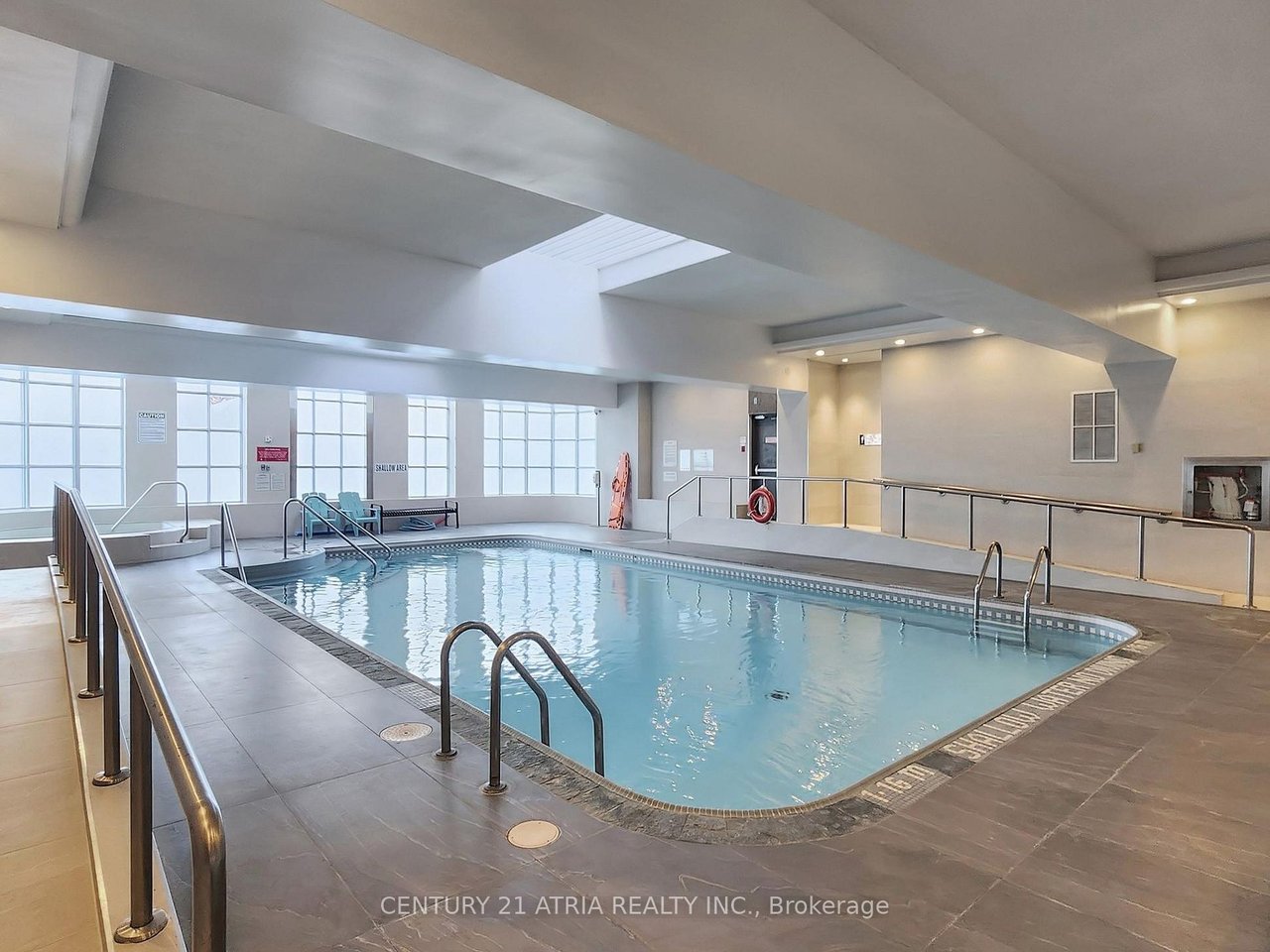 WILLOWDALE PENTHOUSE 