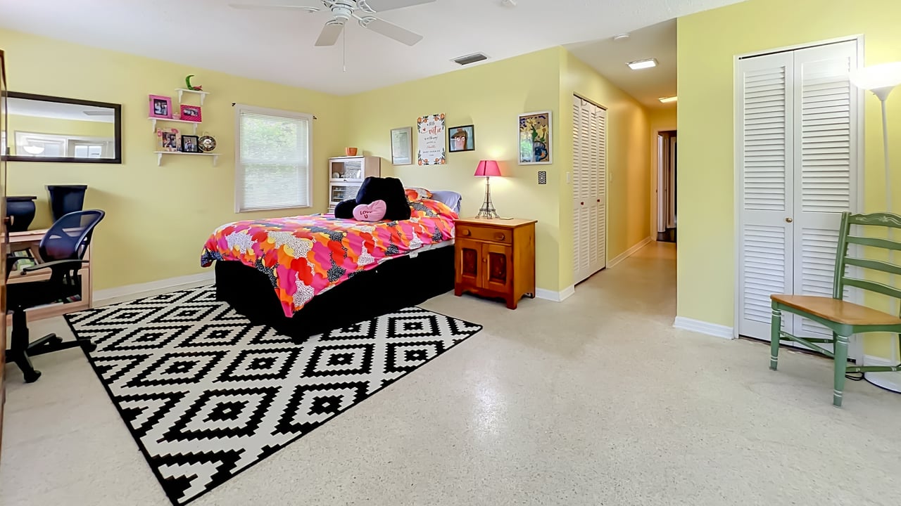 Winter Park Vias Traditonal 5-Bedroom Home near Racquet Club