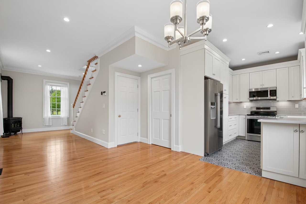 26 Madigan Ln