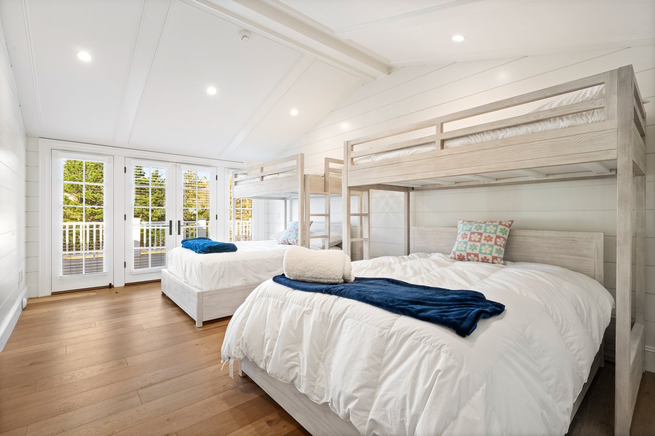 Stunning Residential Estate in Osterville 