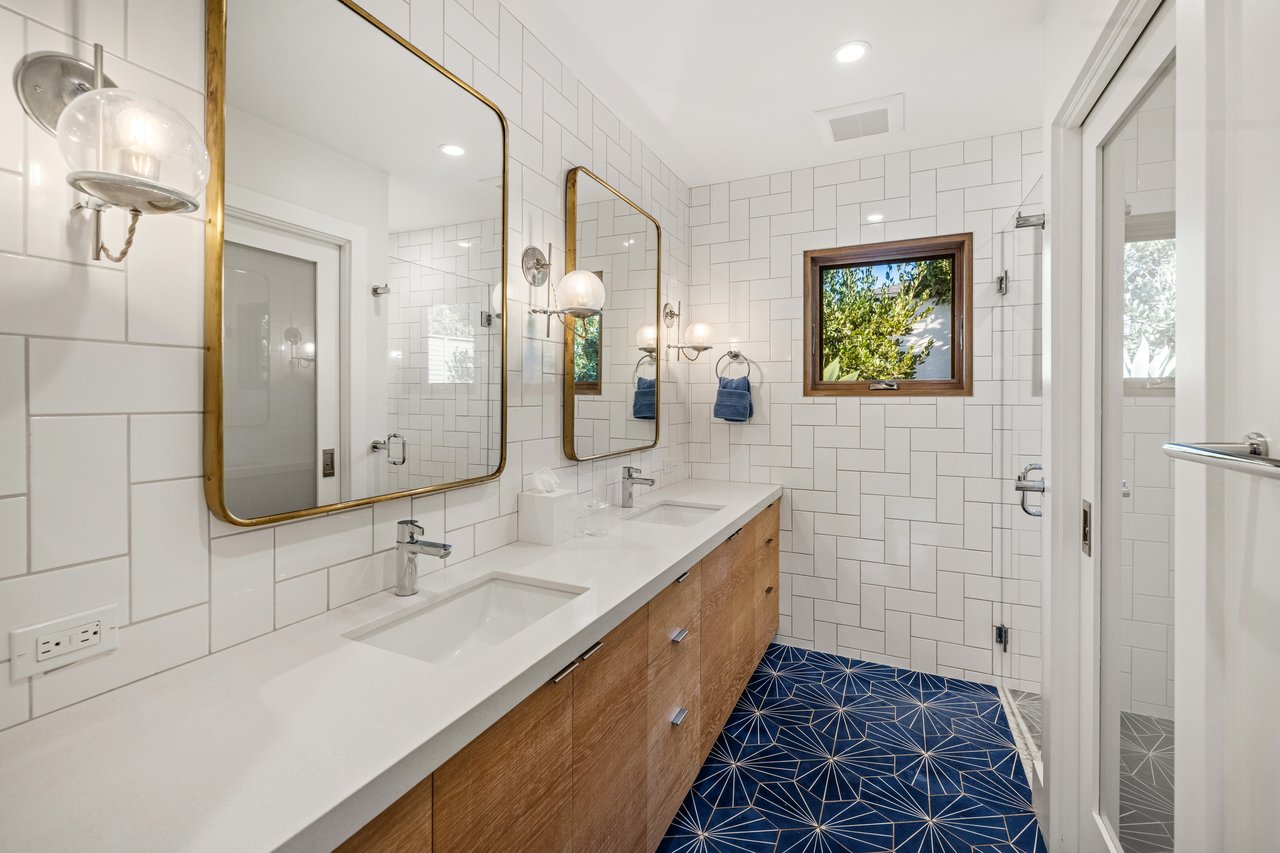 1522 Knoll Circle Drive