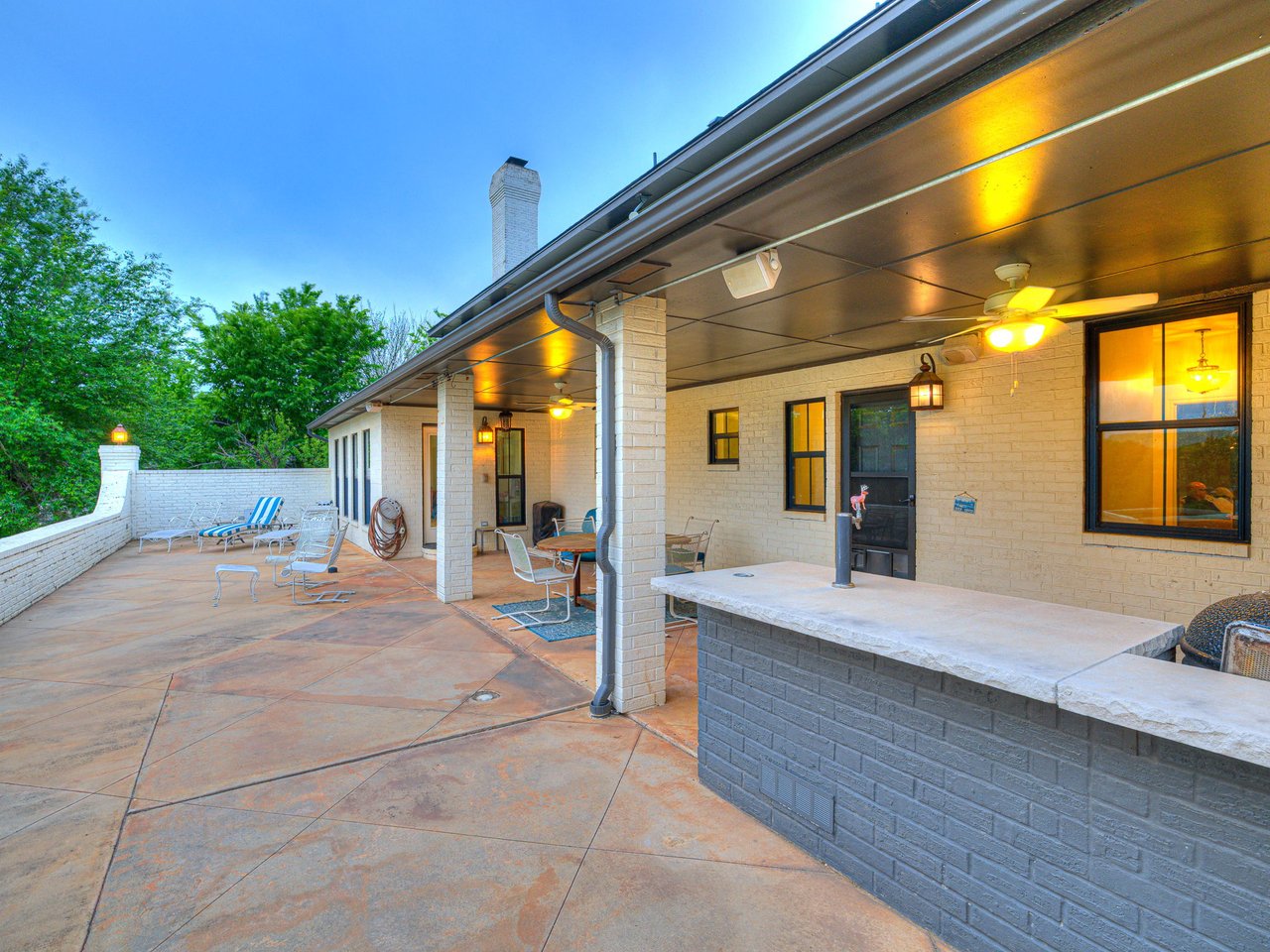 LISTING OF THE WEEK • OKLAHOMA LUXURY  Five Acres. Four Bedrooms. Zero Compromises - 13500 Three Oaks Dr Jones, Oklahoma - Wyatt Poindexter - The Agency Oklahoma 