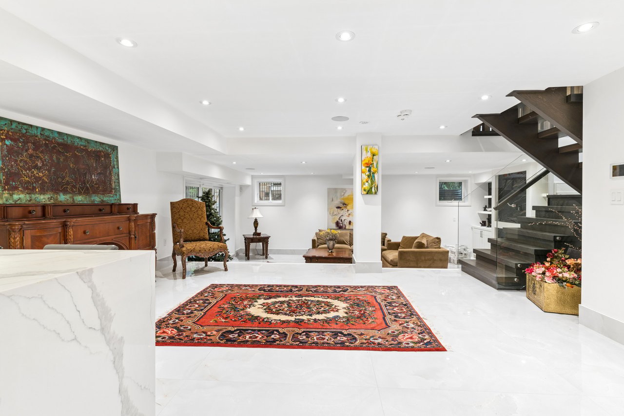 150 Sandringham Drive