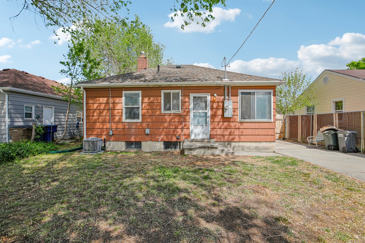 849 W Montague Ave