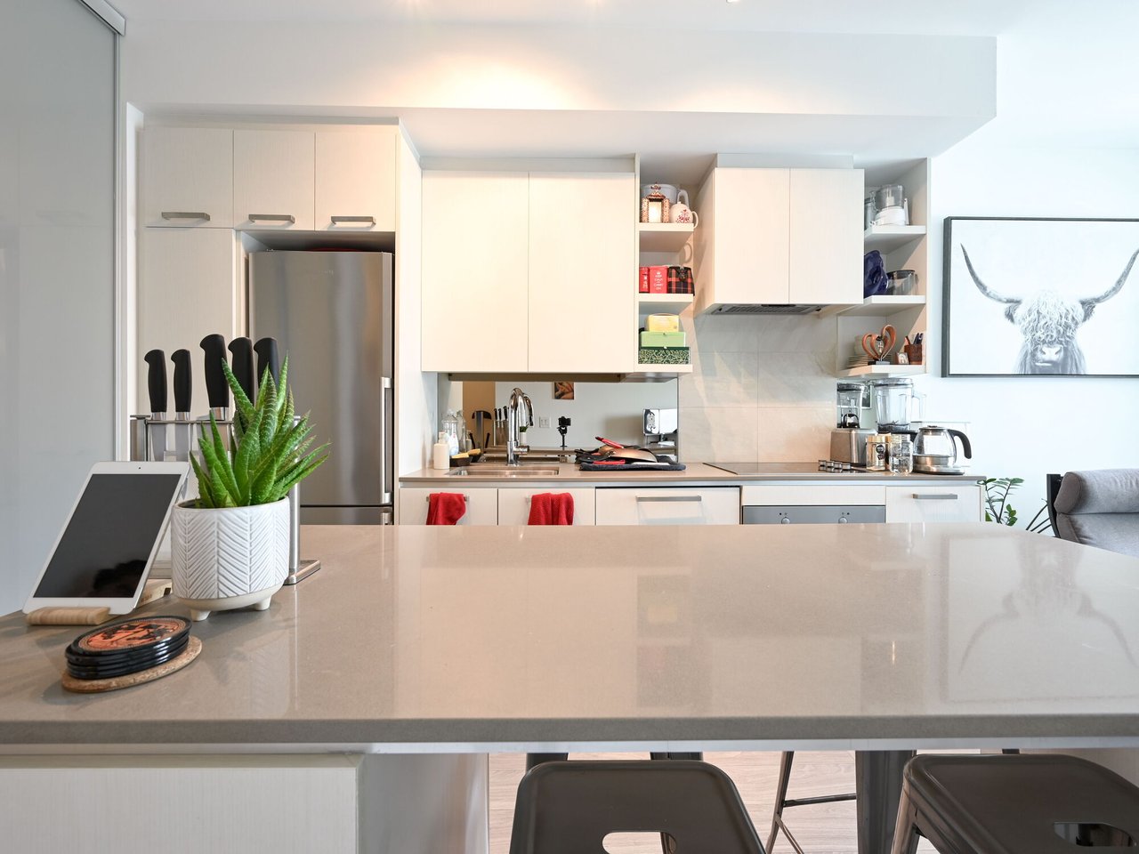 1830 Bloor St W Unit 813