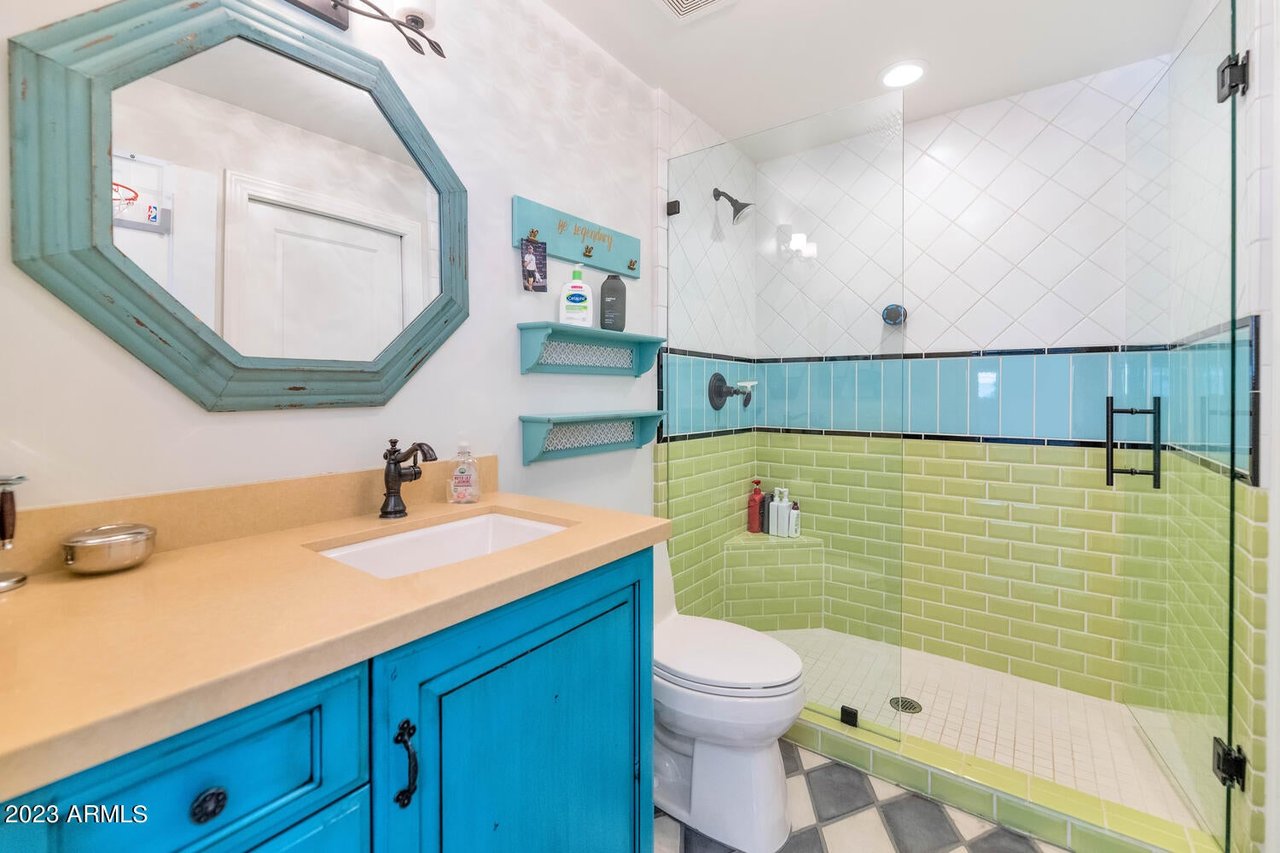 Just Sold: 4474 E Calle Del Norte