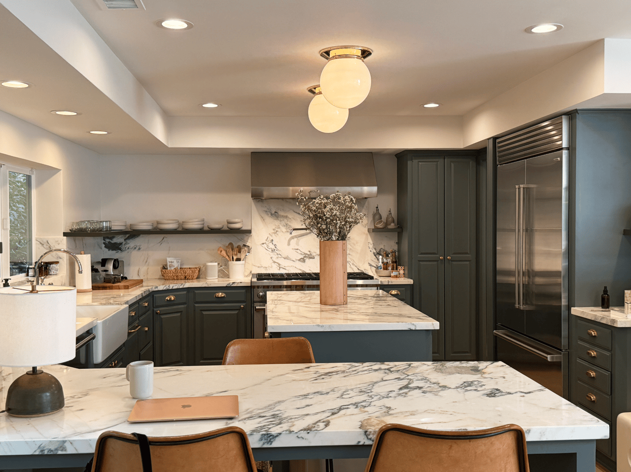 2610 Mandeville Canyon Rd
