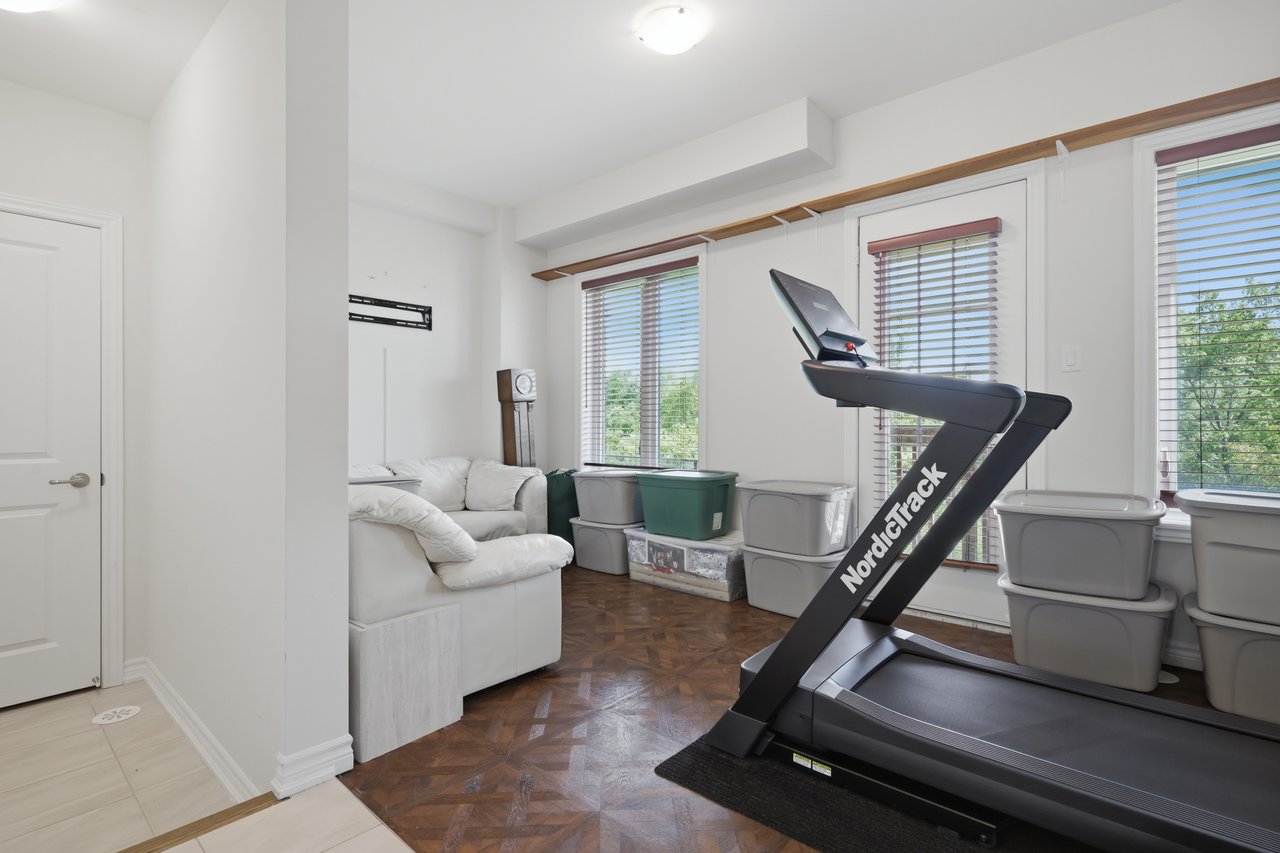 Waterdown Townhome